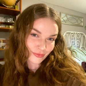 Meet your Posher, Elyse